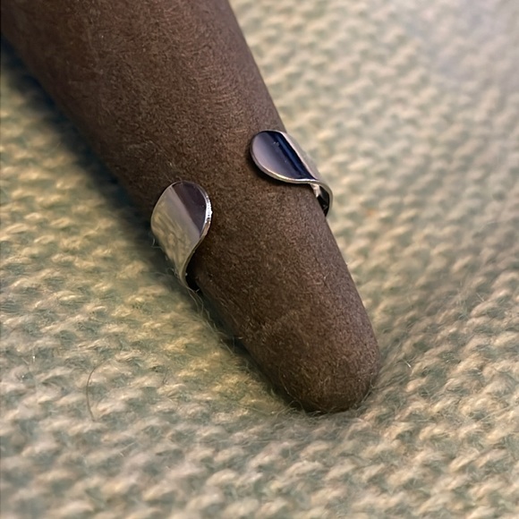 Stars & Moon NWOT Silver Tone Toe Ring - Picture 2 of 2